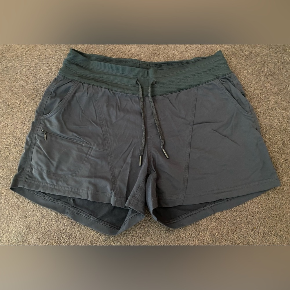 The North Face Navy Aphrodite Shorts Medium